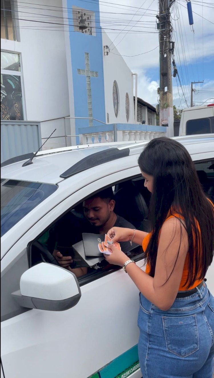 BLITZ INFORMATIVA EM ALUSÃO AO MAIO LARANJA